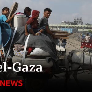 Palestinians flee Khan Younis after Israel warning | BBC News