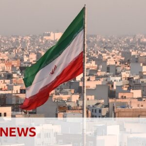 US official says Iran preparing to launch missile attack on Israel | BBC News