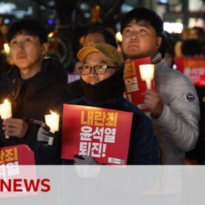 Calls for South Korea's President Yoon to resign | BBC News
