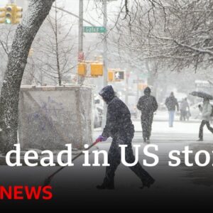 Five dead as huge winter storm grips US | BBC News