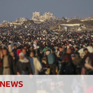 Palestinians return to north Gaza  | BBC News