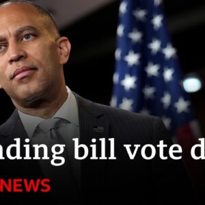 Democratic leader gives marathon speech to delay vote on Donald Trump's spending bill | BBC News