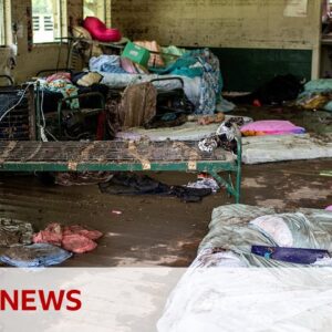 Texas summer camp confirms 27 girls and staff among dead in flash floods | BBC News