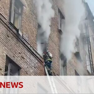 Six dead in Russian airstrikes, hours after Trump shelves bid for Putin talks | BBC News