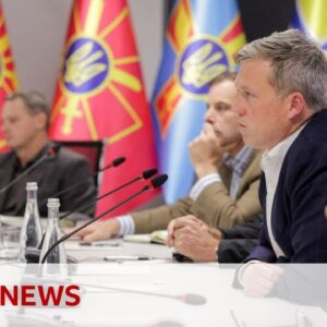 US military officials in Kyiv to discuss "peace plan" | Global News Podcast