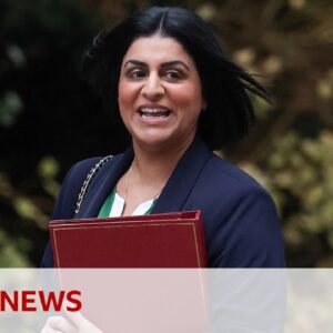 UK home secretary announces some migrants will face 20 year wait for settled status | BBC News