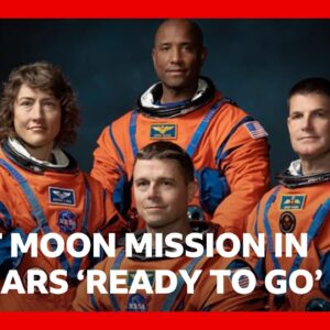 First manned Moon mission in 50 years is 'ready to go', says Nasa | BBC News