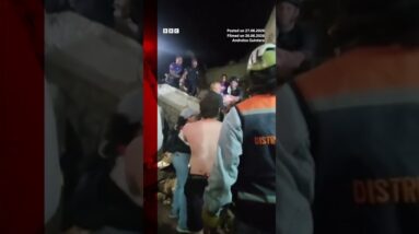 Newborn baby rescued from Venezuela earthquake rubble. #Venezuela #BBCNews
