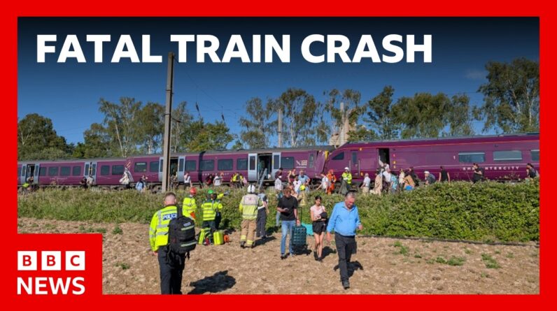 One dead and 11 very seriously injured in Bedford train crash | BBC News