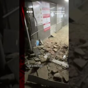 Moment airport damaged in Venezuela earthquake. #Venezuela #Earthquake #BBCNews