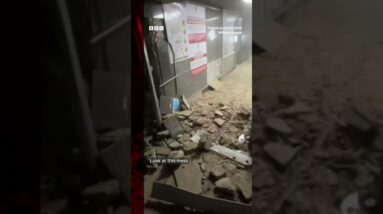 Moment airport damaged in Venezuela earthquake. #Venezuela #Earthquake #BBCNews