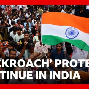 Thousands of students continue 'cockroach' protest in Delhi | BBC News