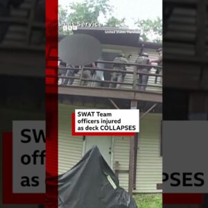 Watch moment deck collapses during SWAT Team operation in Missouri. #US #BBCNews