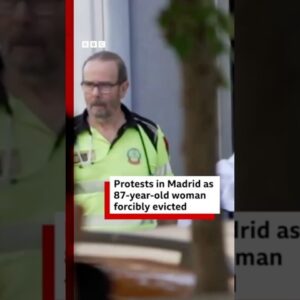 Protests in Madrid as 87-year-old woman forcibly evicted. #Madrid #Protests #BBCNews