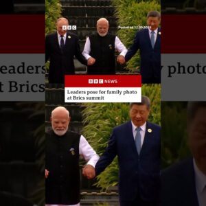 World leaders pose for family photo at Brics summit. #Brics #Delhi #BBCNews