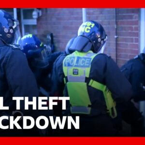 Traders lose thousands as tools are stolen every 20 minutes in UK | BBC News