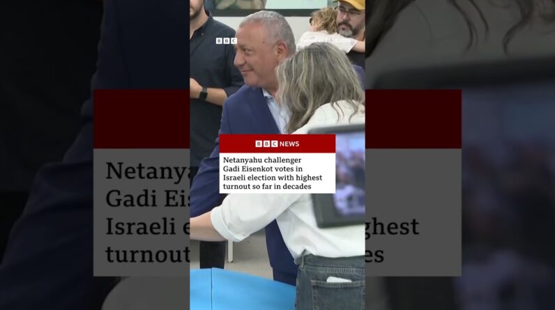 Netanyahu challenger Gadi Eisenkot votes in Israeli election. #Eisenkot #Netanyahu #Israel #BBCNews