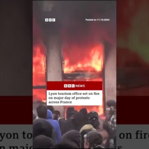 Lyon tourism office set on fire in day of protests #BBCNews